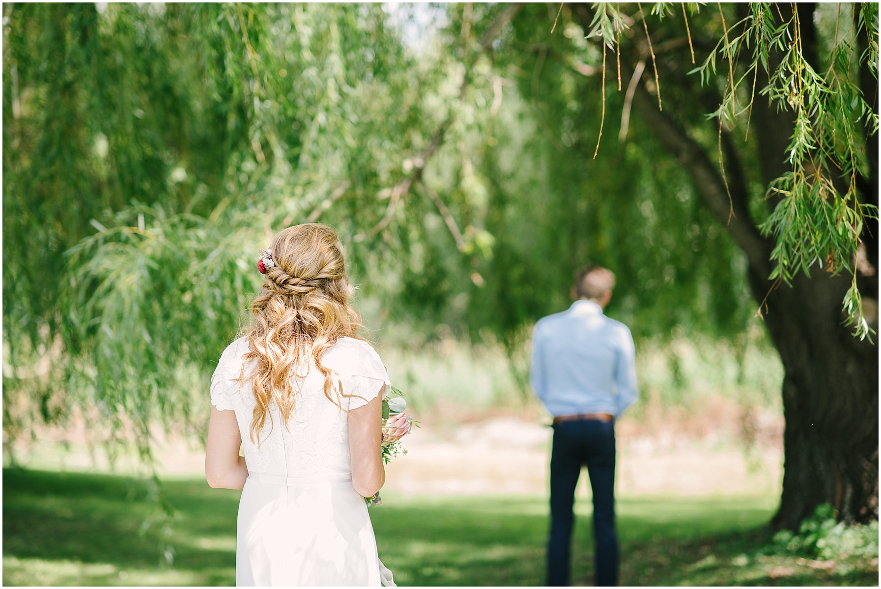 intimate backyard wedding minnesota