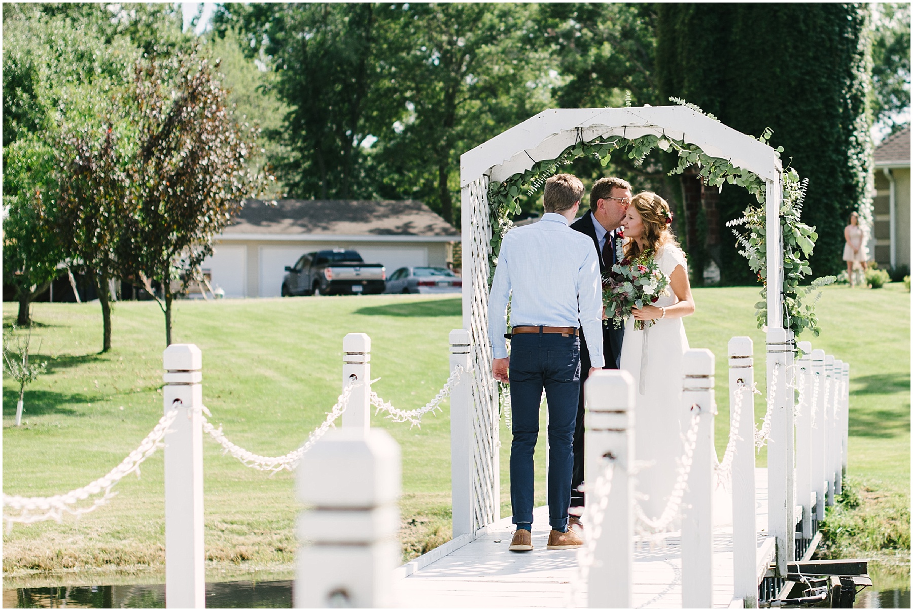 intimate backyard wedding minnesota